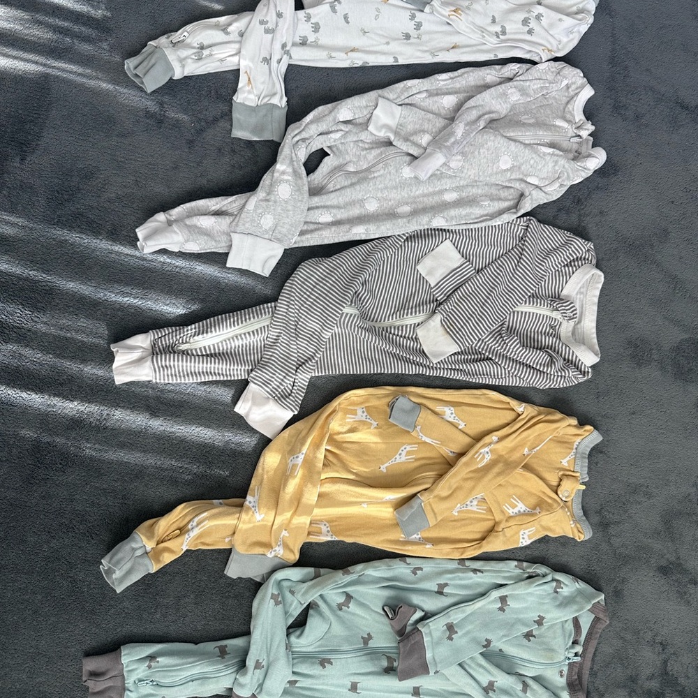 Set of 5 Baby Pajamas, footless